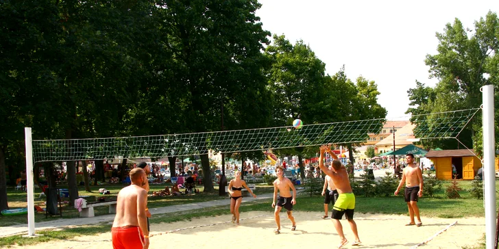 Ubytovanie v blízkosti termálneho kúpaliska so super letnou zábavou v Penzióne Korzika