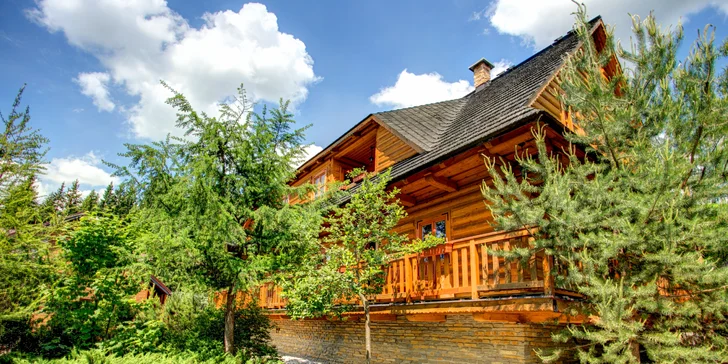 Wellness pobyt v zrubových apartmánoch PINIUS so vstupom do wellness komplexu AQUA & SAUNA & KIDS´ Paradise v Grand Hoteli PERMON****