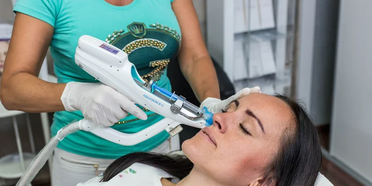 Nechajte sa omladiť vitamínovou mezoterapiou s Dermaheal alebo kmeňovými bunkami