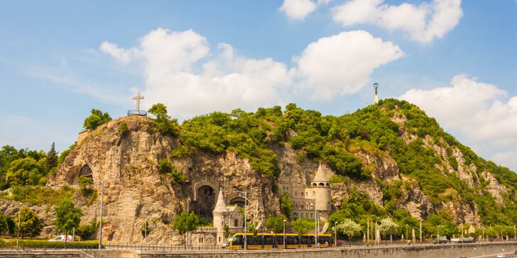 Prehliadka mesta z inej perspektívy - podzemná Budapešť a jej jaskyne, labyrinty aj Citadella