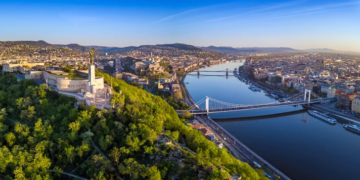 Prehliadka mesta z inej perspektívy - podzemná Budapešť a jej jaskyne, labyrinty aj Citadella