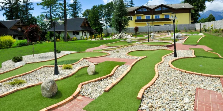 Zábava pri ADVENTURE GOLFE vo Vysokých Tatrách