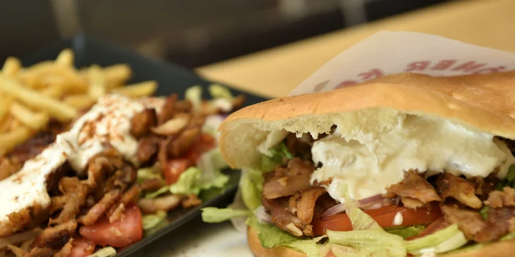 Kebab, kebab tanier alebo yufka so sebou alebo až k vám domov!