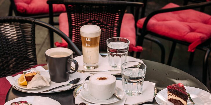 Káva alebo čaj s koláčikom pre dokonalú siestu v Kafe Scherz