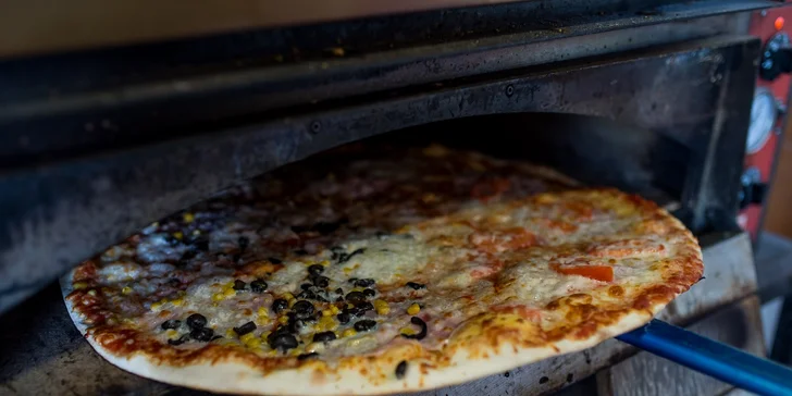 Pizza s talianskou receptúrou. Aj donáška!