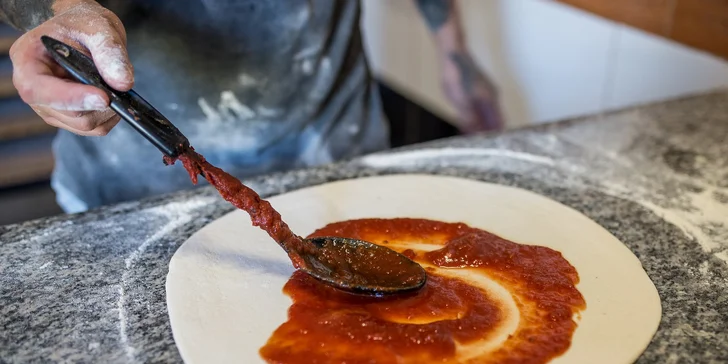 Pizza s talianskou receptúrou. Aj donáška!