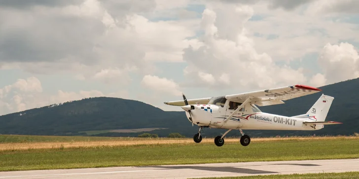 Let lietadlom Viper SD4 alebo Cessna 150 s možnosťou pilotovania