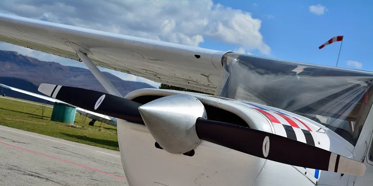 Let lietadlom Viper SD4 alebo Cessna 150 s možnosťou pilotovania