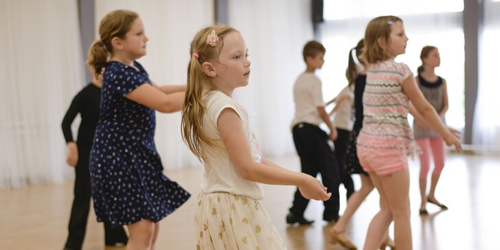 Základný kurz spoločenských tancov pre dospelých alebo deti