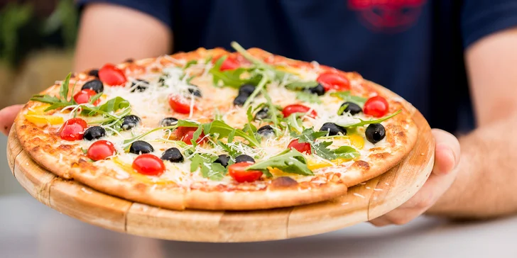 Výborná pizza so sebou, úsmev k nej zadarmo