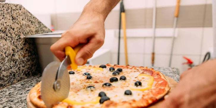 Výborná pizza so sebou, úsmev k nej zadarmo