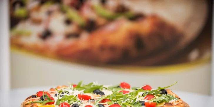 Výborná pizza so sebou, úsmev k nej zadarmo