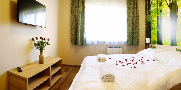 Jesenný wellness pobyt v Jasnej s výhľadom na hory pre páry aj rodiny s deťmi s množstvom aktivít a 50% zľavou do Aquaparkov