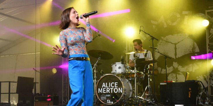 Vystupenky na koncert vychádzajúcej indiepopovej hviezdy Alice Merton