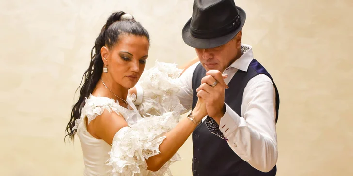 Predsvadobný tanečný kurz s na mieru ušitou choreografiou v latino štýle