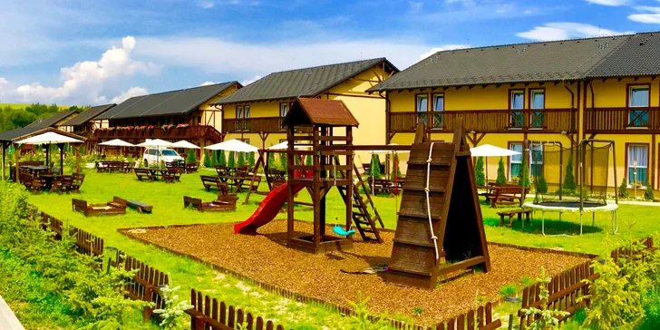 Jesenný wellness pobyt v Jasnej s výhľadom na hory pre páry aj rodiny s deťmi s množstvom aktivít a 50% zľavou do Aquaparkov