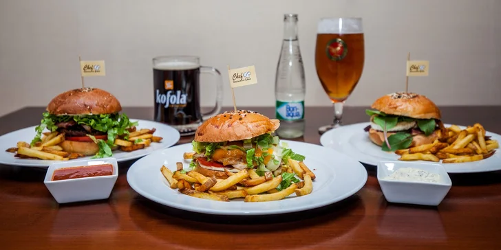 5 druhov burgerov aj s hranolčekmi, omáčkou a nápojom