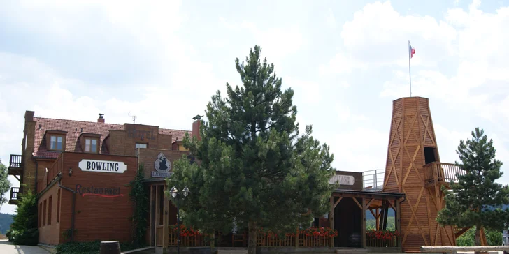 Pohodový pobyt na westernovom ranči Kostelany s polpenziou a wellness