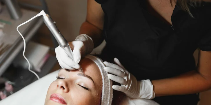 Permanentný make up - mikropigmentácia obočia, očných liniek, pier