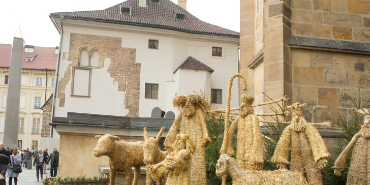 Stovežatá Praha vo svetle vianočných svetielok a muzikál Muž so železnou maskou