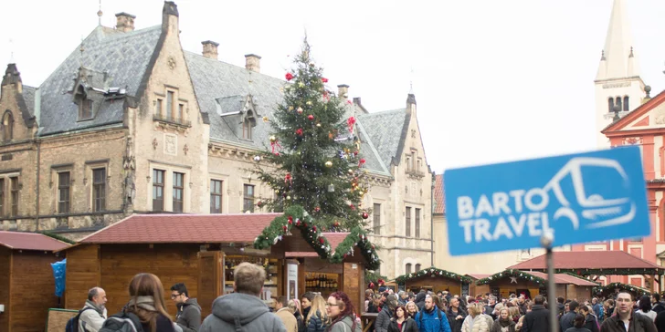 Stovežatá Praha vo svetle vianočných svetielok a muzikál Muž so železnou maskou