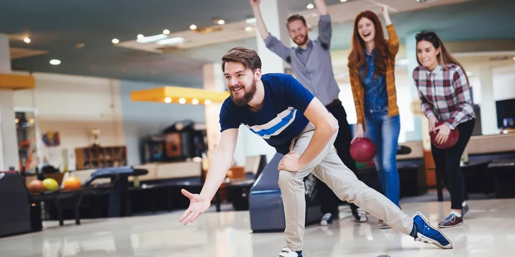 1 či 2 hodiny bowlingu aj s pizzou až pre 10 osôb