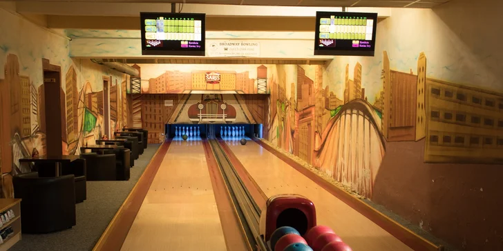 1 či 2 hodiny bowlingu aj s pizzou až pre 10 osôb