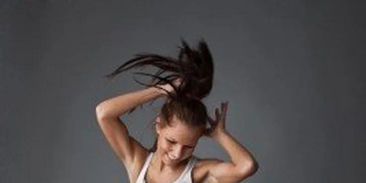 1,15 eur za 60 minút pre vaše zdravie a úžasnú kondíciu pri populárnom tanečnom cvičení Zumba. Zhoďte nadbytočné kilogramy pri nekonečnom tanci a zábave, so zľavou 50%!