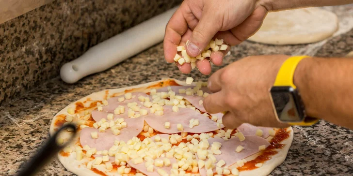 Klasická alebo bezlepková/bezlaktózová pizza na rozvoz či take-away