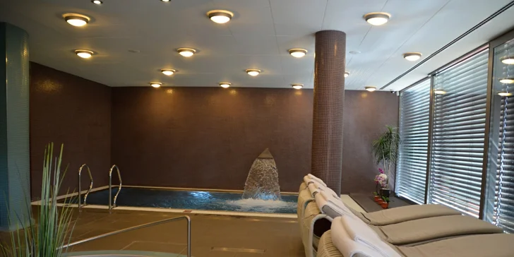 Pobyt v hoteli Rajská záhrada: wellness, raňajky a romantická večera