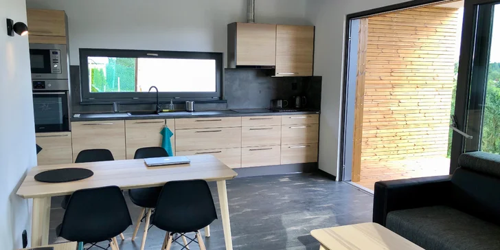 Retro chatky alebo moderné chatové apartmány až pre 10 osôb s možnosťou infrasauny