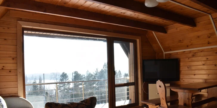 Retro chatky alebo moderné chatové apartmány až pre 10 osôb s možnosťou infrasauny