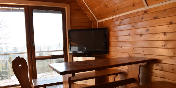 Retro chatky alebo moderné chatové apartmány až pre 10 osôb s možnosťou infrasauny