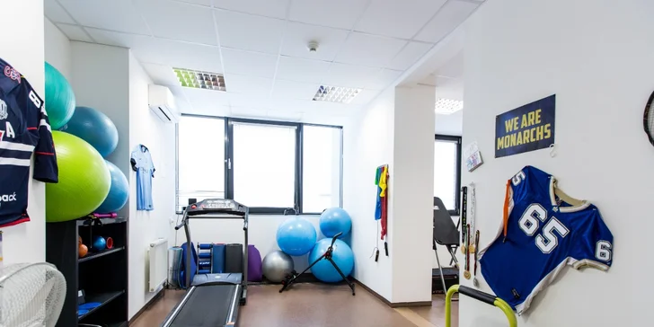 Cvičenie s fyzioterapeutom alebo lymfodrenáž