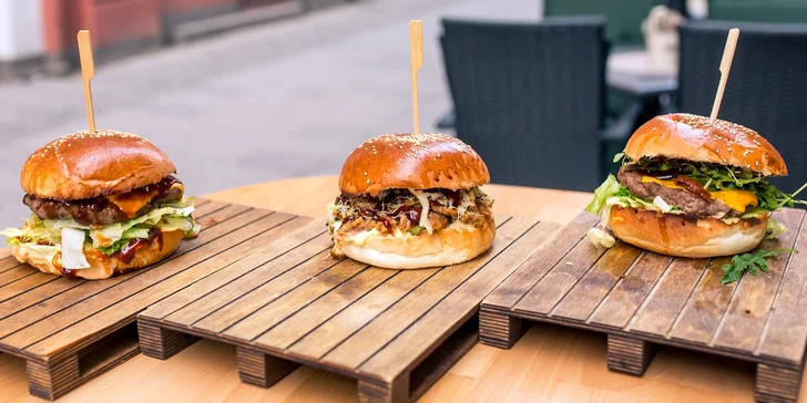 Najlepší street food v Košiciach - 5 druhov burgrov!