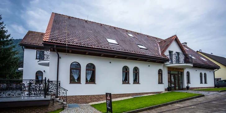 Pobyt v novom, modernom Hoteli Palatín priamo pod Oravským Hradom s 50% zľavou na vstup na hrad