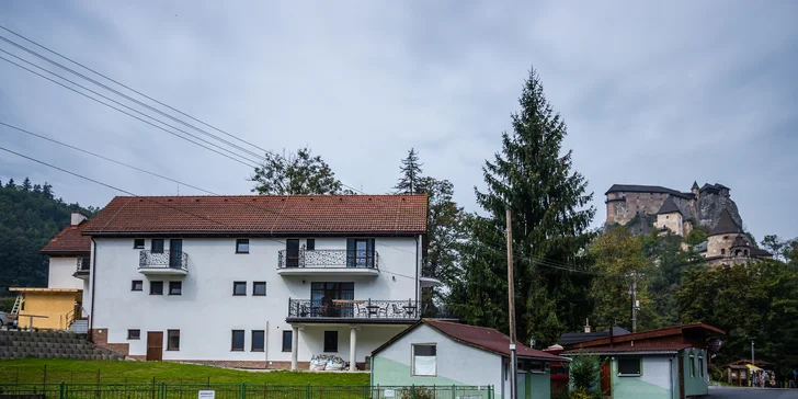 Pobyt v novom, modernom Hoteli Palatín priamo pod Oravským Hradom s 50% zľavou na vstup na hrad