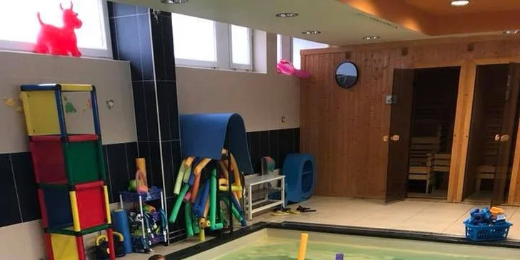 Unikátne cvičenie vo vode AQUA TEHOBIK pre tehotné ženy