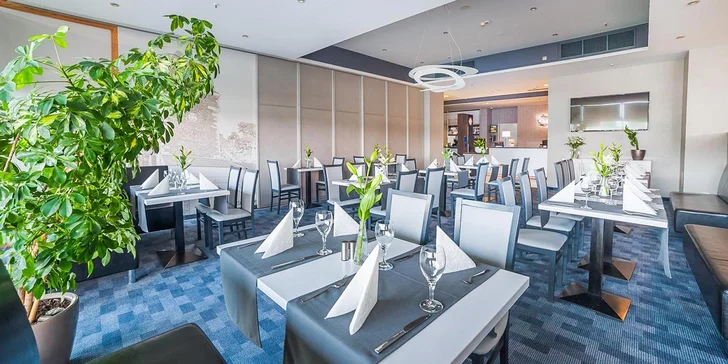 4* pobyt v kráľovskom Krakove: ubytovanie s raňajkami, bazén a sauna
