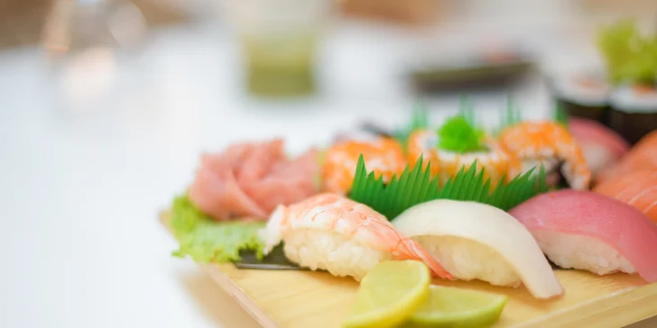 Sushi menu: 12 alebo až 18 kúskov
