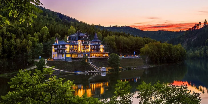 Exkluzívny wellness pobyt v 5* hoteli Retro Riverside 3 km od Karlových Varov