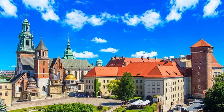 Pobyt v Krakove v 4 * hoteli s raňajkami, bazénom a saunou