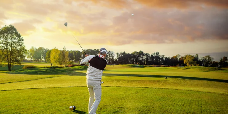 Nevšedné ubytovanie s wellness alebo hraním golfu a kráľovskými raňajkami