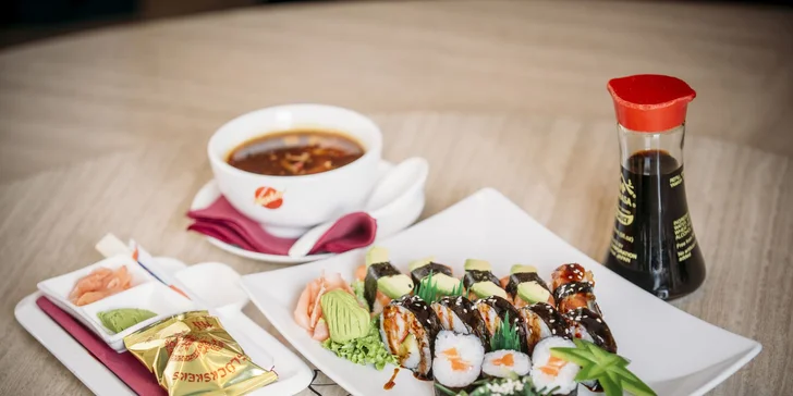 Chutné sushi menu pre 1 alebo 2 osoby v obľúbenom Sunshine