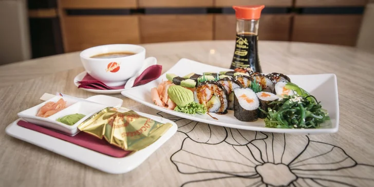 Chutné sushi menu pre 1 alebo 2 osoby v obľúbenom Sunshine