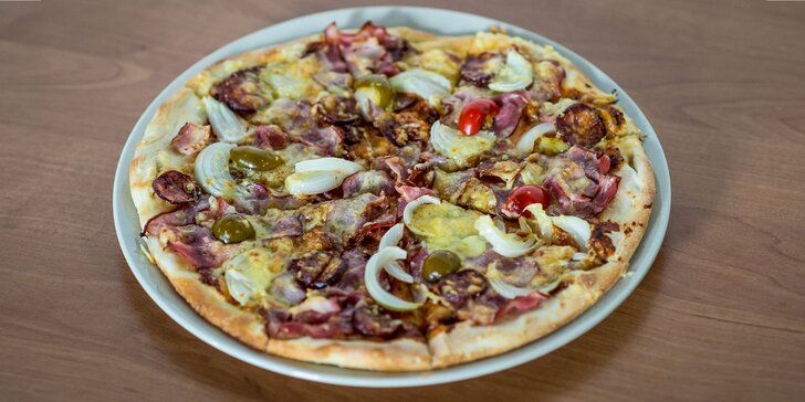 Pizza podľa vlastného výberu z 18 druhov