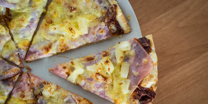 Pizza podľa vlastného výberu zo 17 druhov