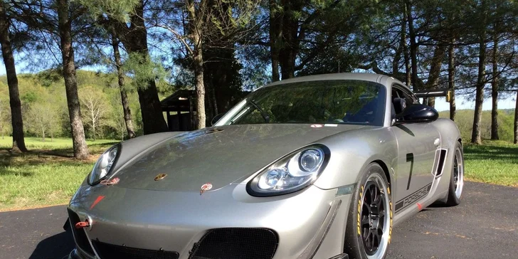 Zajazdite si na SLOVAKIA RINGU v Porsche 911 GT3 S2 alebo Porsche Cayman S