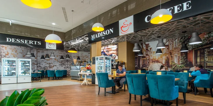Káva, torta, ovocný pohár či horúca čokoláda v Madison Coffee