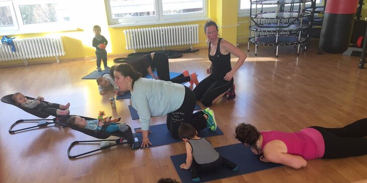 Tréning s osobnou trénerkou či skupinové cvičenie pre mamičky